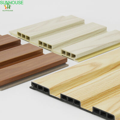 अच्छी कीमत Hardwearing Outdoor PVC WPC Cladding Siding Panel Scratch Resistance Ventilated Grating Board Waterproof Office Free Samples ऑनलाइन